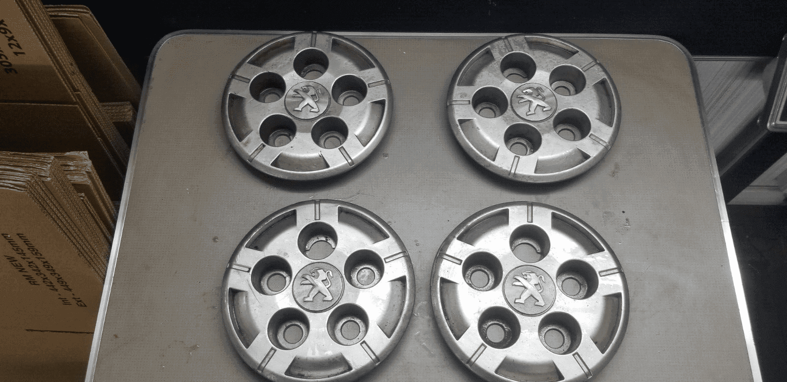 Genuine Peugeot Boxer 15" Wheel Trim Hub centre cap Nut cover 2014