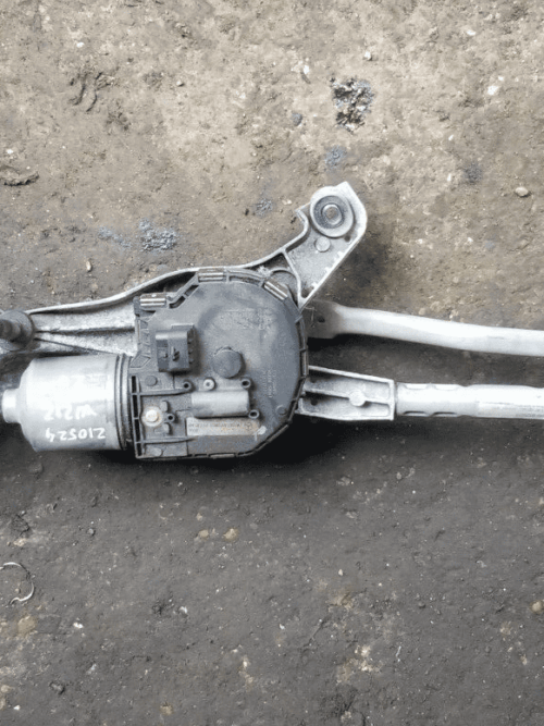 Mercedes E-Class 2015 W212 Front Wiper Motor A2128201340