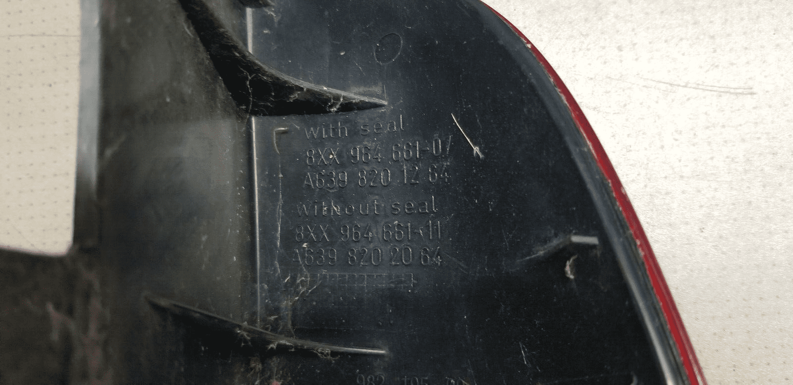 MERCEDES BENZ VITO W639 Rear Reflector Left Passenger Side A6398201264 - Image 5