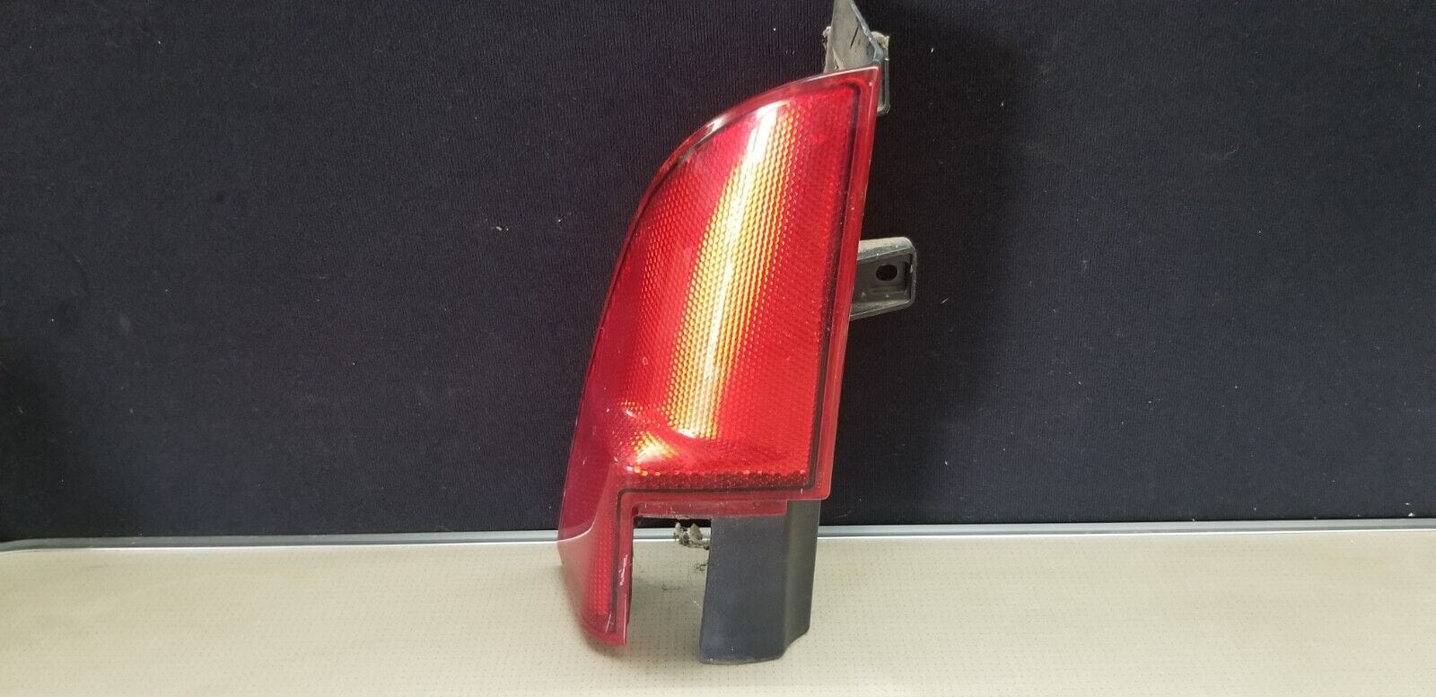 MERCEDES BENZ VITO W639 Rear Reflector Left Passenger Side A6398201264