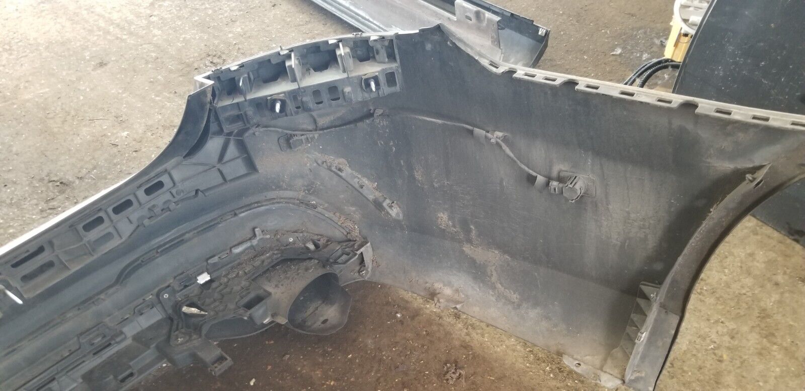 Mercedes Benz W212 E-300 2014 Rear Bumper |O - Image 7