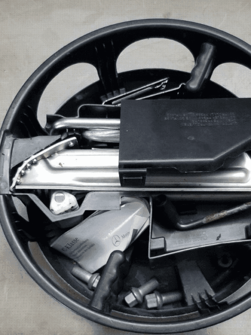 MERCEDES C CLASS C200 W204 2011 SPACE SAVER WHEEL TOOL KIT A2128980914