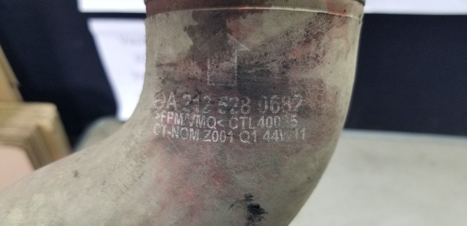 Mercedes C E Class W204 W207 2.1 Cdi Turbo Pipe A2125280882 - Image 4