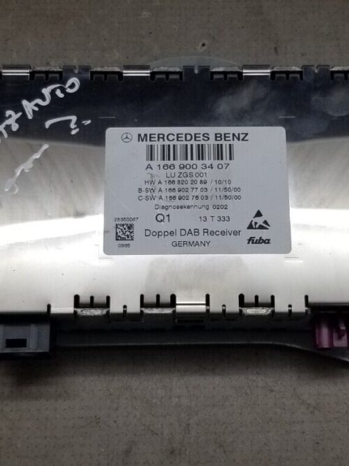 Mercedes E Class W212 DAB Receiver Control Module ECU A1669003407