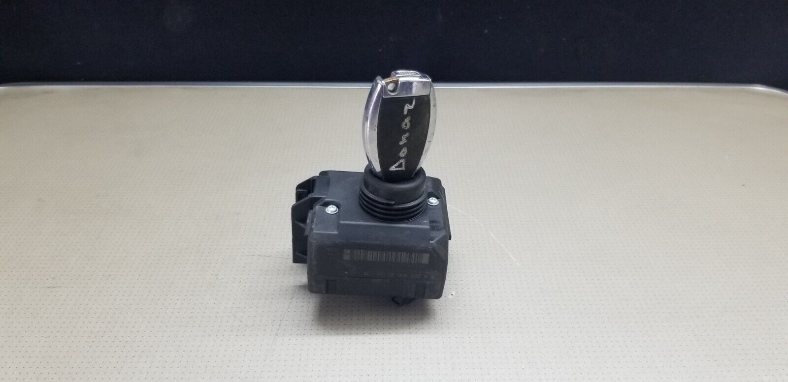 MERCEDES E CLASS W207 E350 A2079052600 IGNITION SWITCH KEY READER MODULE