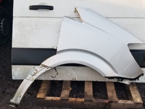 MERCEDES SPRINTER 313 CDI LWB 2015 OFFSIDE DRIVER SIDE FRONT WING PANEL WHITE