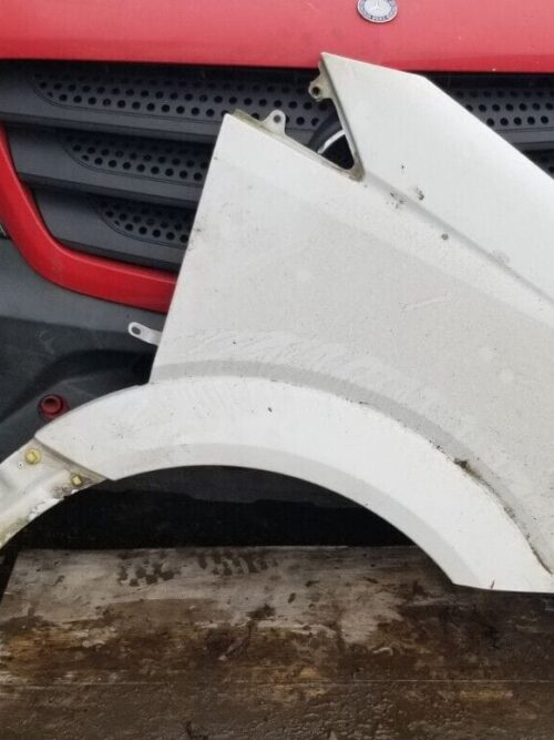 MERCEDES SPRINTER W906 2.1 FRONT DRIVER SIDE WHITE WING/FENDER 2014-2017