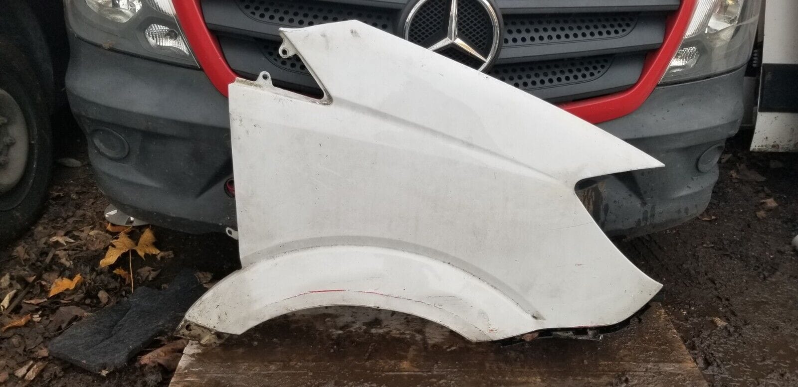 MERCEDES SPRINTER W906 2.1 FRONT DRIVER SIDE WHITE WING/FENDER 2014-2017