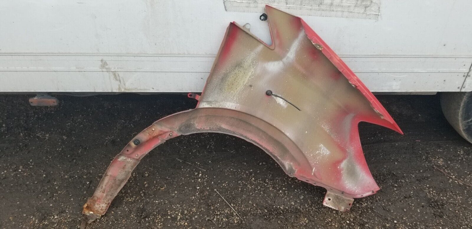 MERCEDES SPRINTER W906 2.1 FRONT PASSENGER SIDE RED WING/FENDER 2014 - Image 4