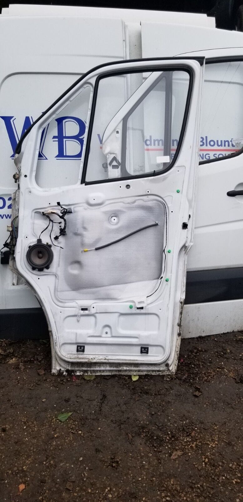 MERCEDES SPRINTER W906 DRIVERS SIDE FRONT RIGHT DOOR 2007 - 2018 - Image 3