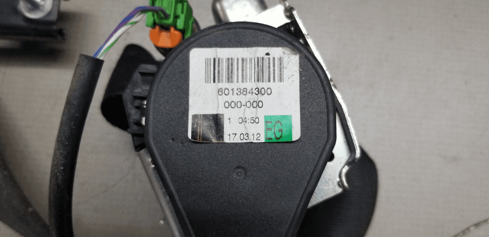 MERCEDES SPRINTER W906 FRONT RIGHT O/S/F SEAT BELT A9068600485 - Image 5