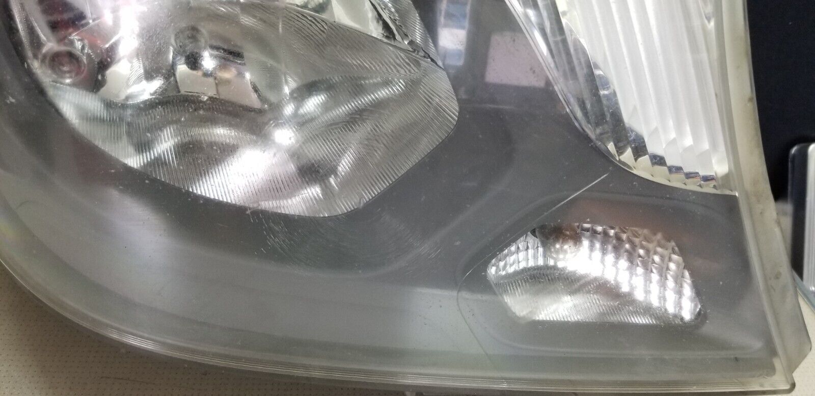 Mercedes-Benz OEM SPRINTER 2017 Right Driver Headlight A9068202661 - Image 3