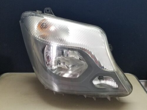 Mercedes-Benz OEM SPRINTER 2017 Right Driver Headlight A9068202661