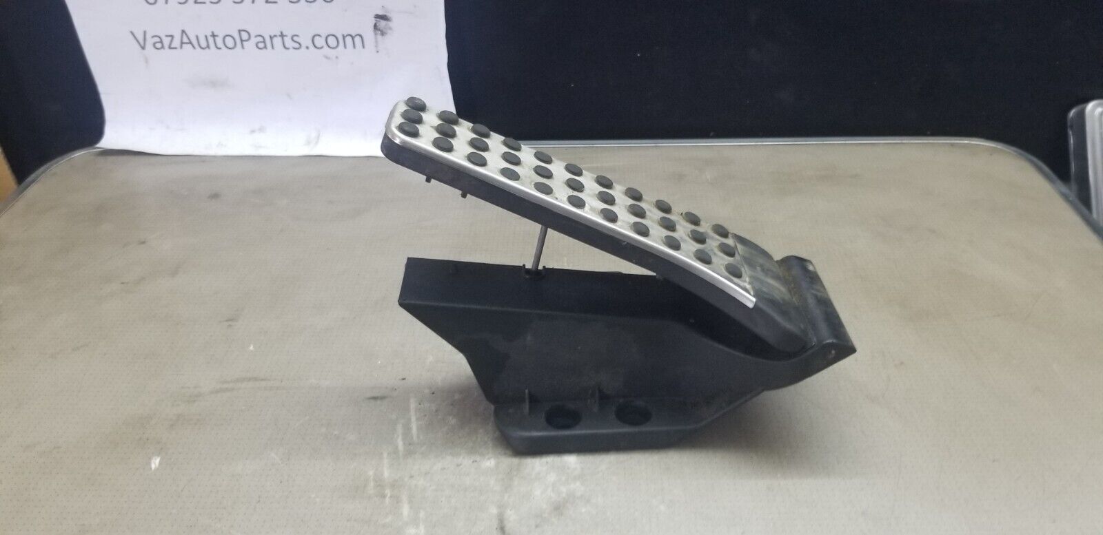 Mercedes Benz E Class Accelerator Pedal A2043000200 2014 W212 E220 CDi Throttle Pedal |O - Image 3