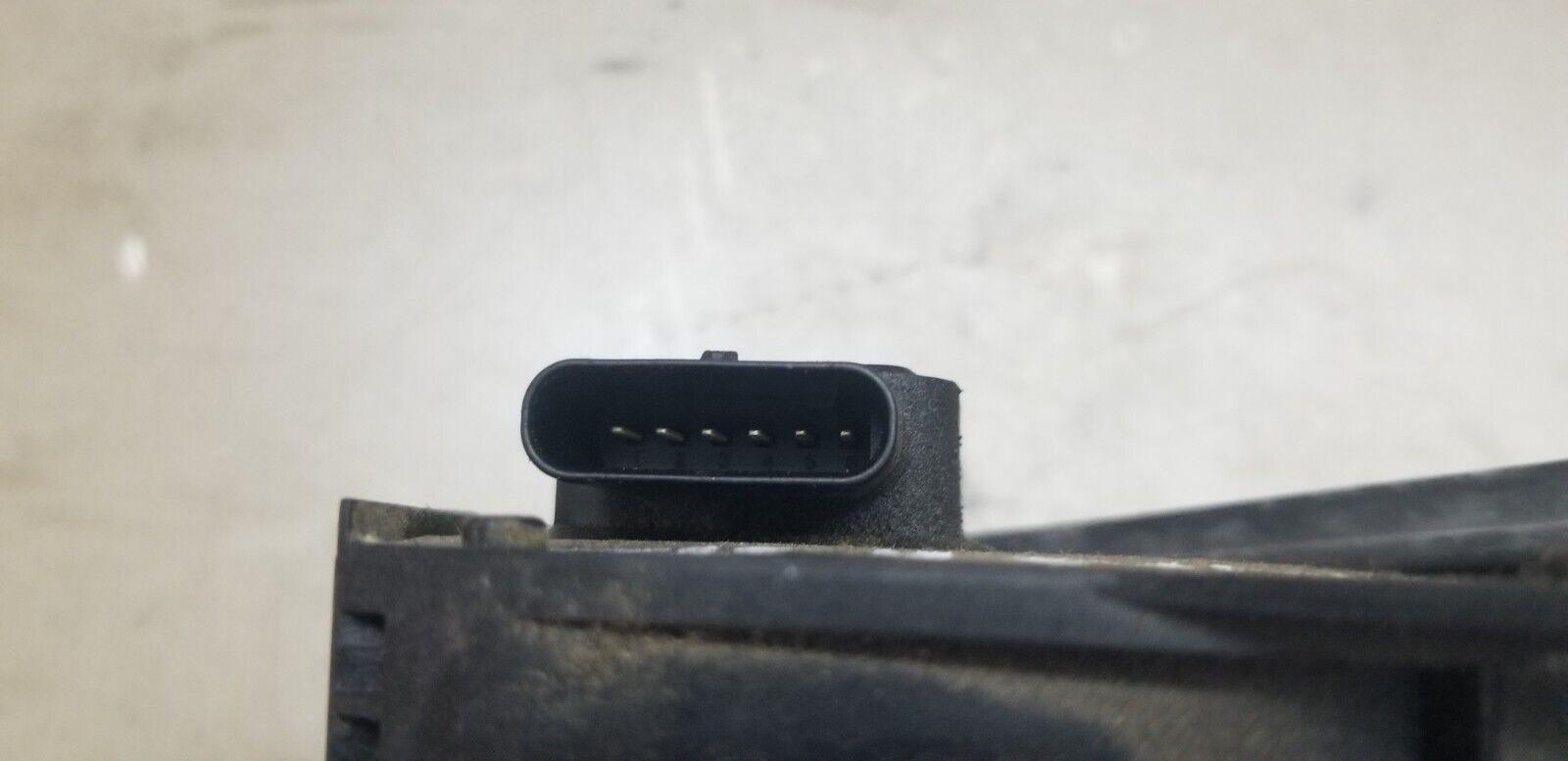 Mercedes Benz E Class Accelerator Pedal A2043000200 2014 W212 E220 CDi Throttle Pedal |O - Image 4