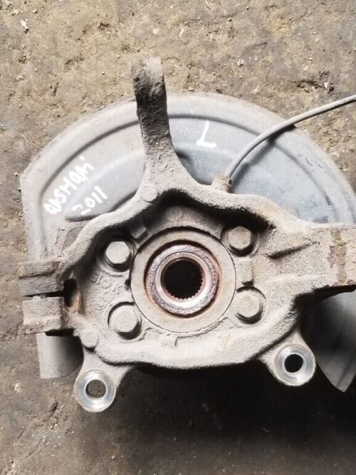 OEM Nissan Qashqai Wheel Hub 40015-JD040 Front Left