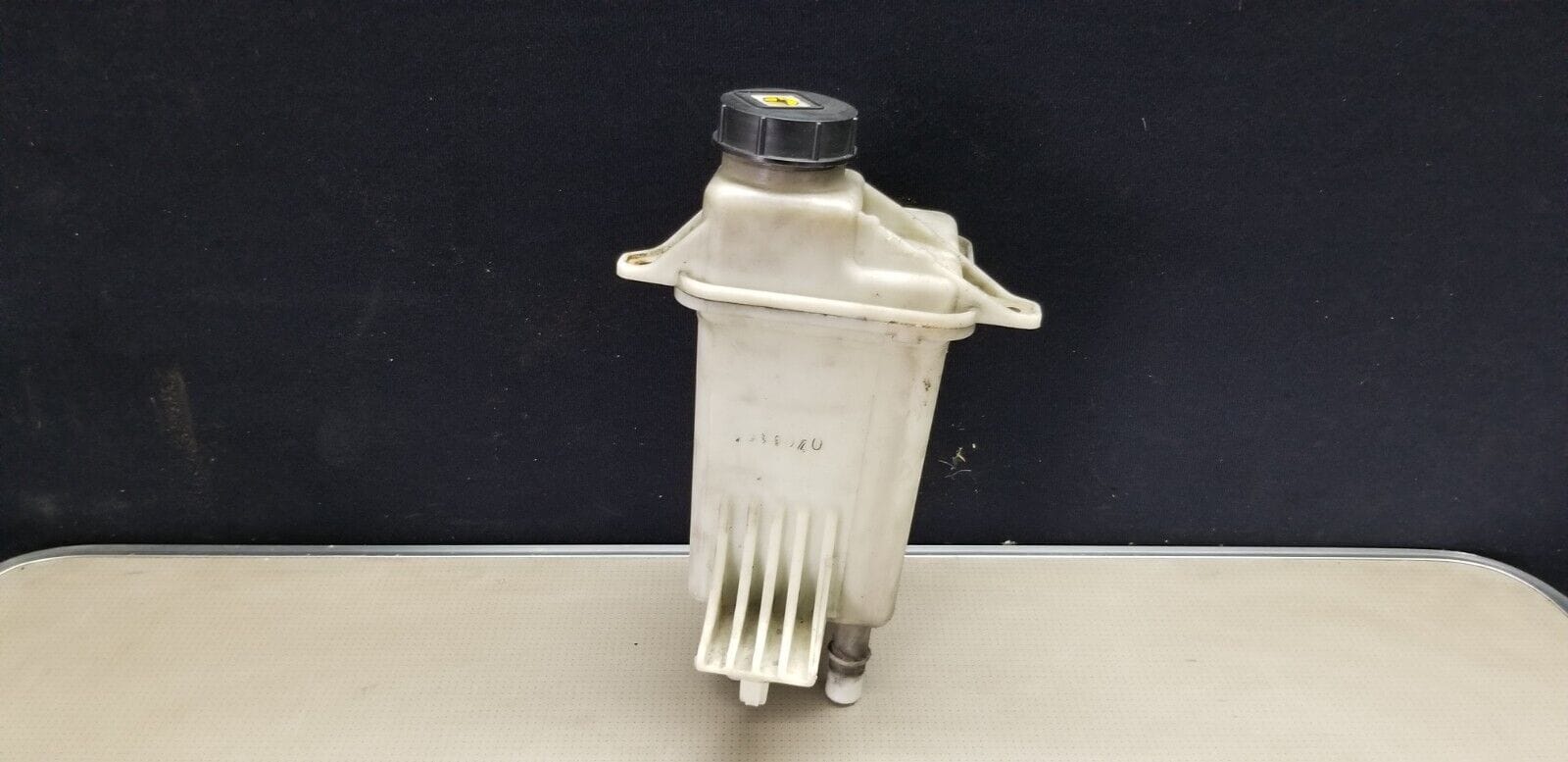 PEUGEOT BOXER 3 14-18 LWB EURO6 2.0 BLUE HDI POWER STEERING FLUID TANK - Image 3