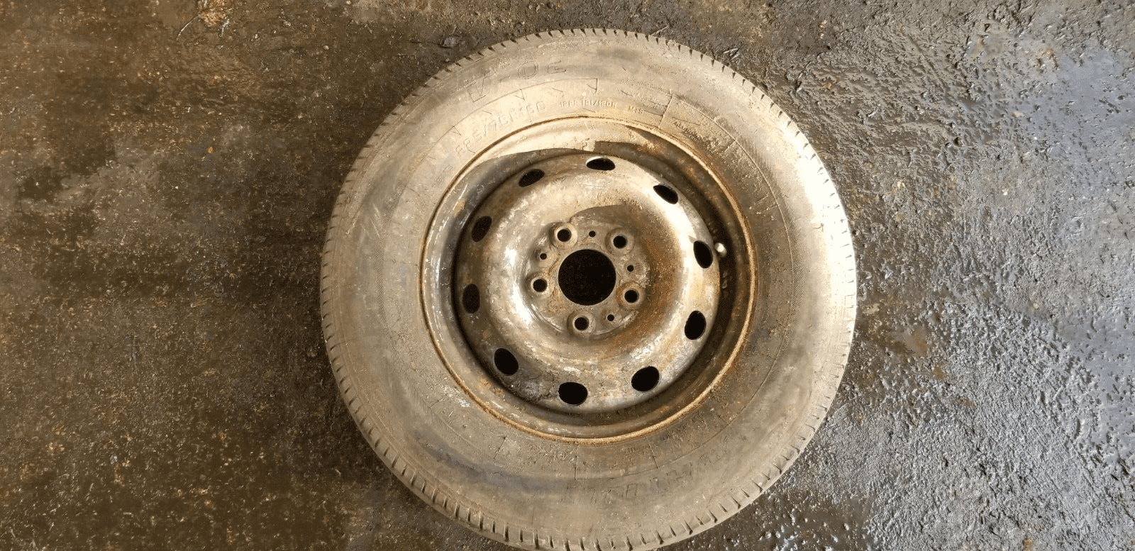 RELAY, BOXER STEEL WHEEL & TYRE 215 75 16C OVATION