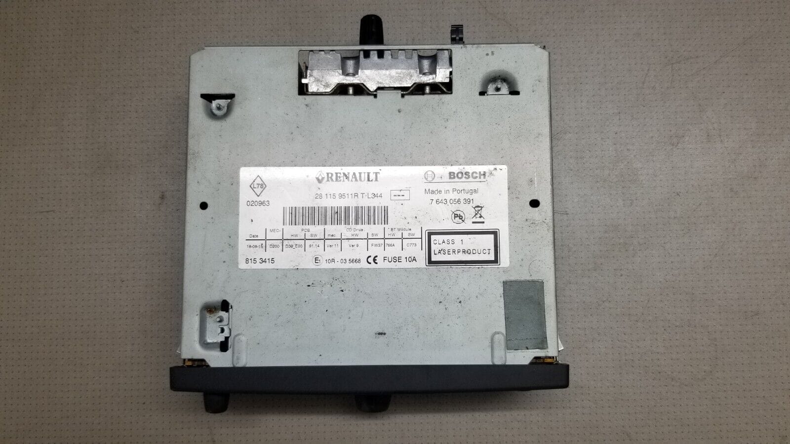 Renault Kangoo Trafic OEM Car Radio Audio CD Player 281159511R / No Code - Image 3