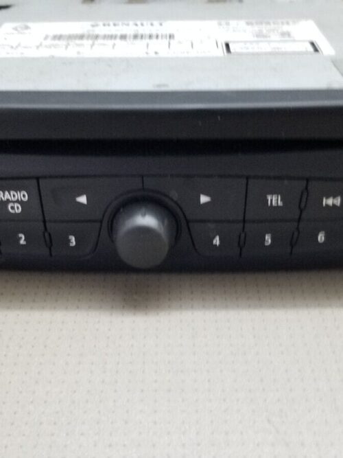 Front view of Renault Kangoo Traffic Master OEM car radio CD player 281159511R