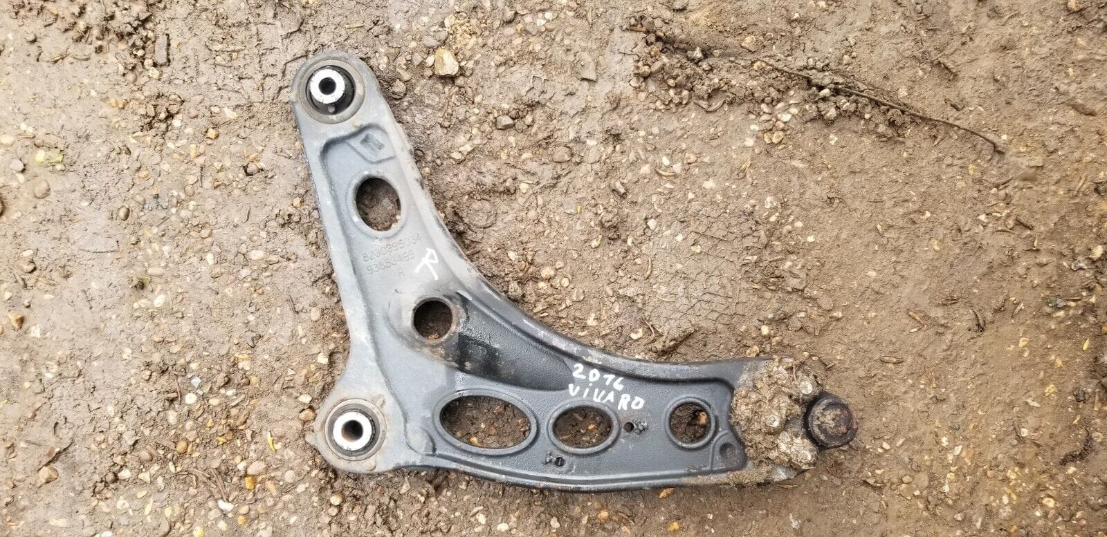 RENAULT TRAFIC III 2014-2023 RF LOWER CONTROL ARM 8200395034