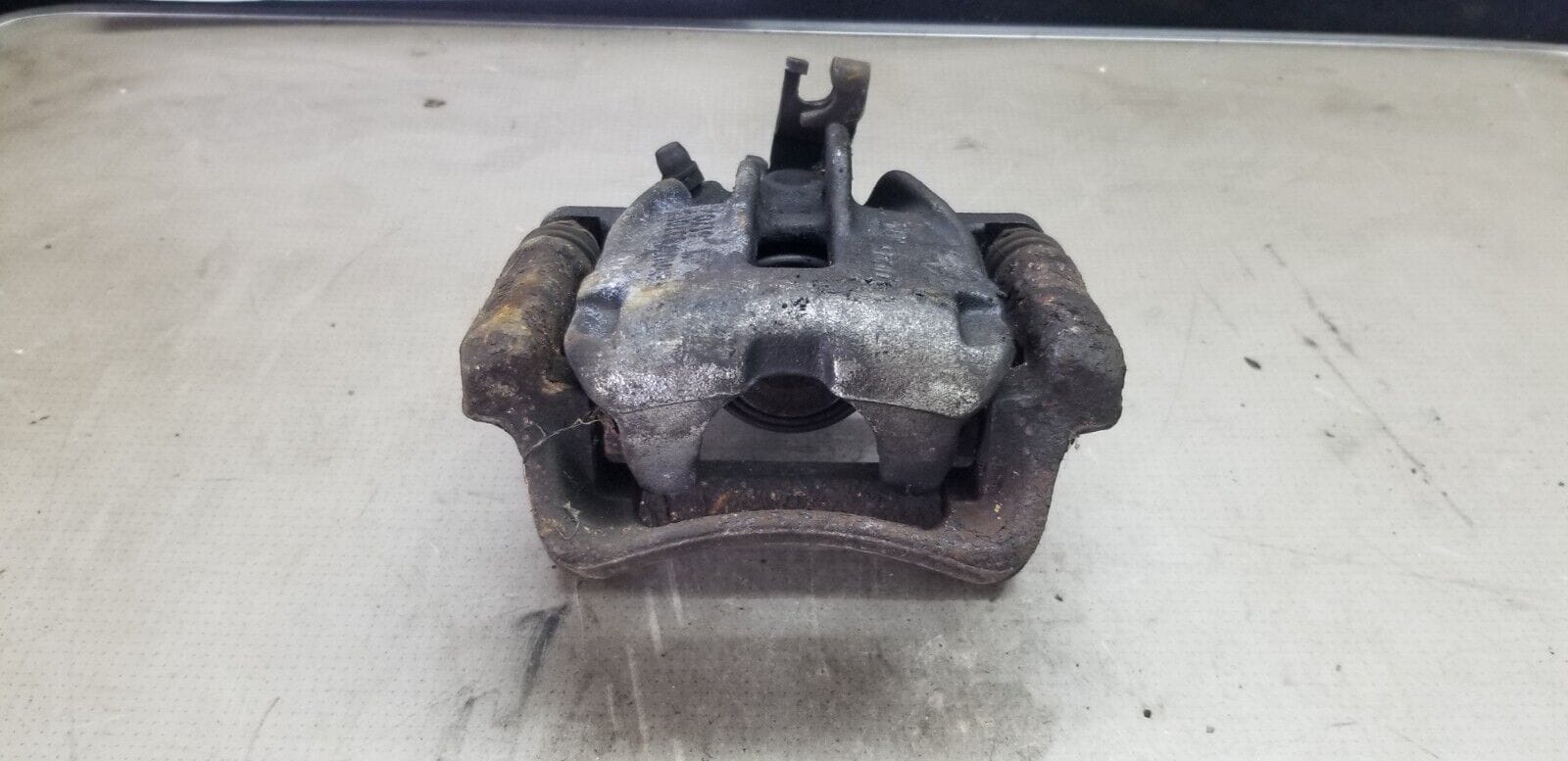 Renault Trafic Vivaro 1.6 Diesel Passenger Side Rear Nsr Brake Caliper 2014-2019 - Image 3