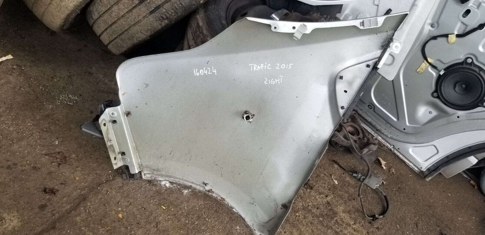 RENAULT TRAFIC VIVARO 2015-2019 RIGHT SIDE O/S WING SILVER - Image 3