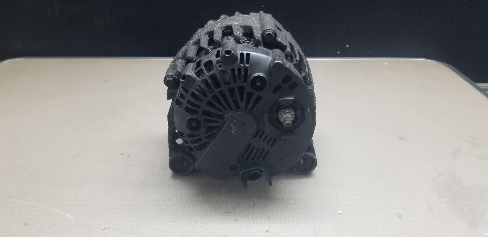 Renault Trafic/Vivaro Alternator 8200404459G - Image 4