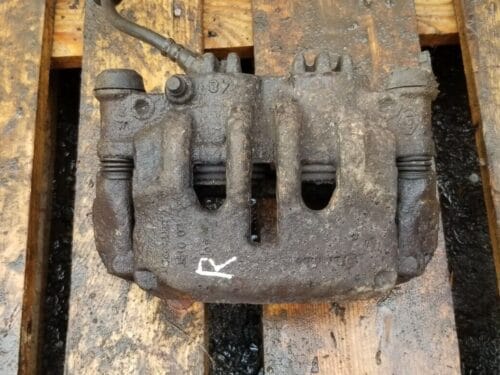 Renault Master / NV400 / Movano 2.3 dci 2011-2017 front caliper driver side