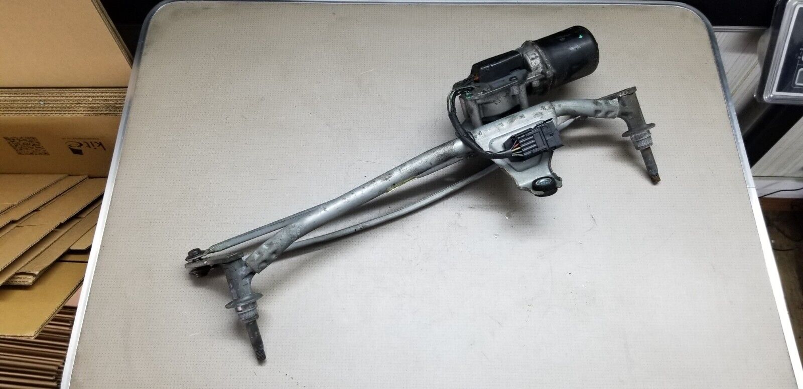 Renault Trafic 2001-2014 Windscreen Wiper Motor + Linkage 8200210970