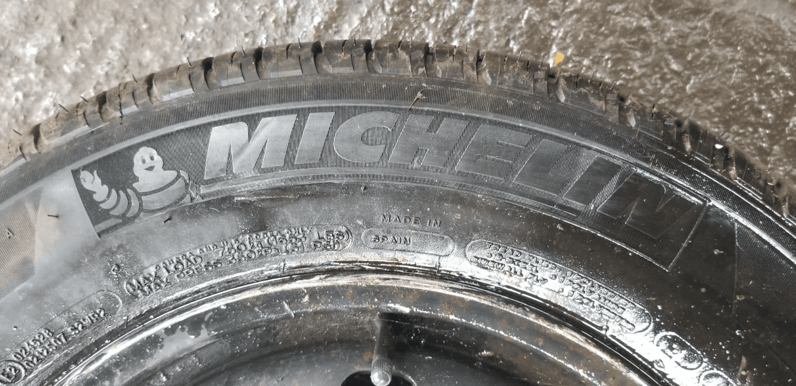 Renault Trafic Vivaro 2015-2019 Steel Wheel And 215/65/16 Michelin Tyre - Image 5