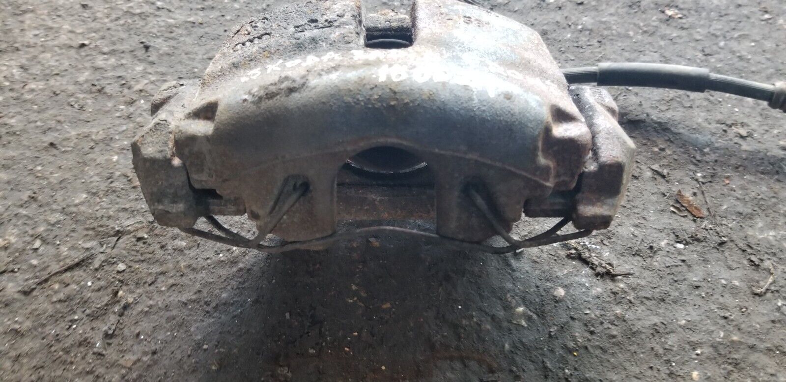 Skoda Rapid 1.6 Diesel 2016 Front Left Side Brake Caliper |O - Image 3