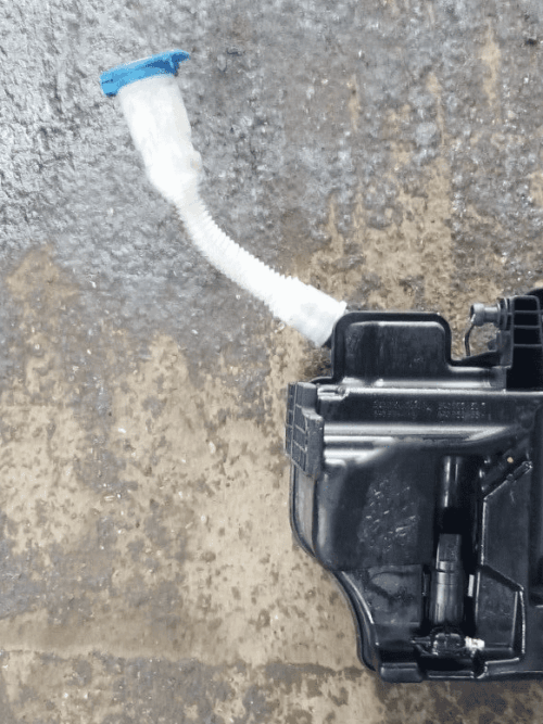 Skoda Rapid 2016 Windscreen Washer Bottle 6R0955453D