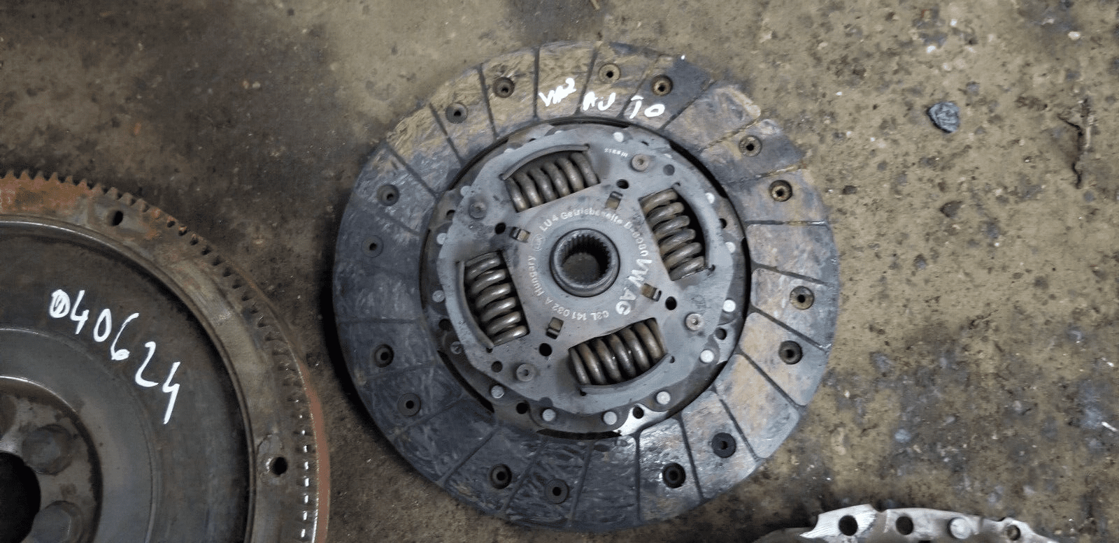 SKODA RAPID SPACEBACK SE TECH TDI FLYWHEEL AND CLUTCH KIT 2016 - Image 5