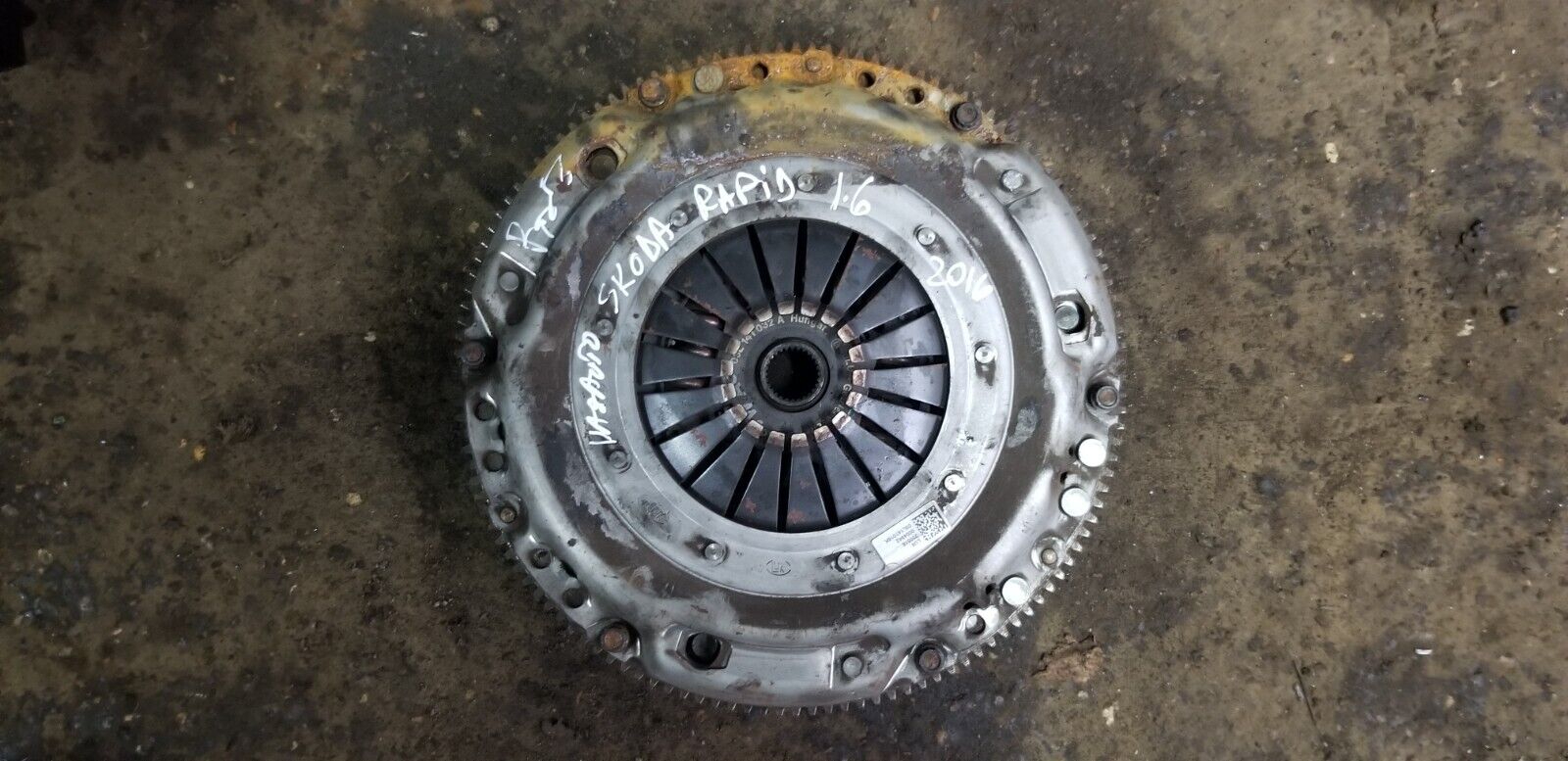 SKODA RAPID SPACEBACK SE TECH TDI FLYWHEEL AND CLUTCH KIT 2016 - Image 7