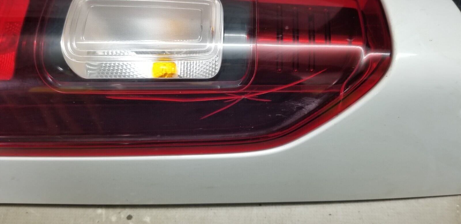 Reanult Trafic Drivers Tail Light Lamp Right Van 2014-2024 - Image 5