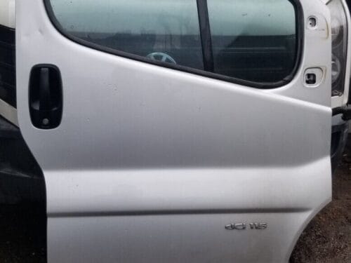 VAUXHALL VIVARO DRIVER SIDE DOOR SILVER