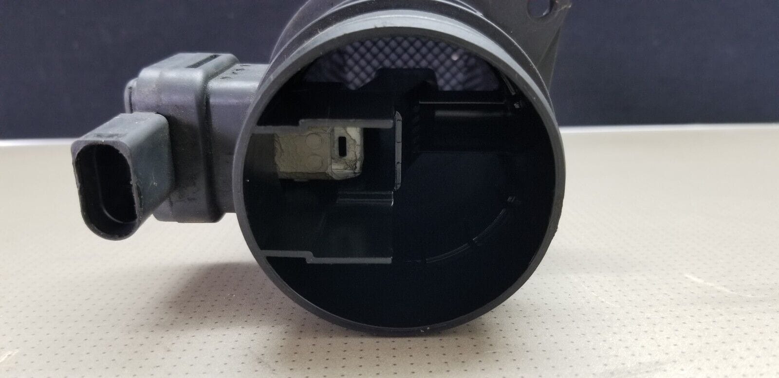 VW AUDI SEAT SKODA 1.6TDI AIR FLOW METER SENSOR 03L906461 - Image 5