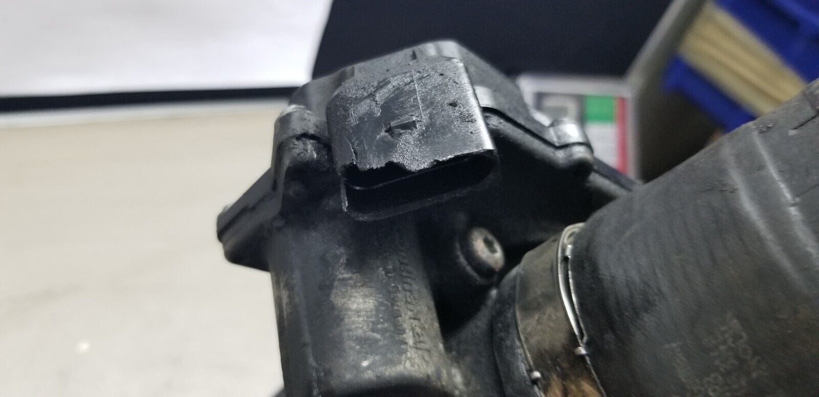 VW Audi Seat Skoda Throttle Body 03L128063S and Inlet Manifold 03L129711AL |O - Image 9