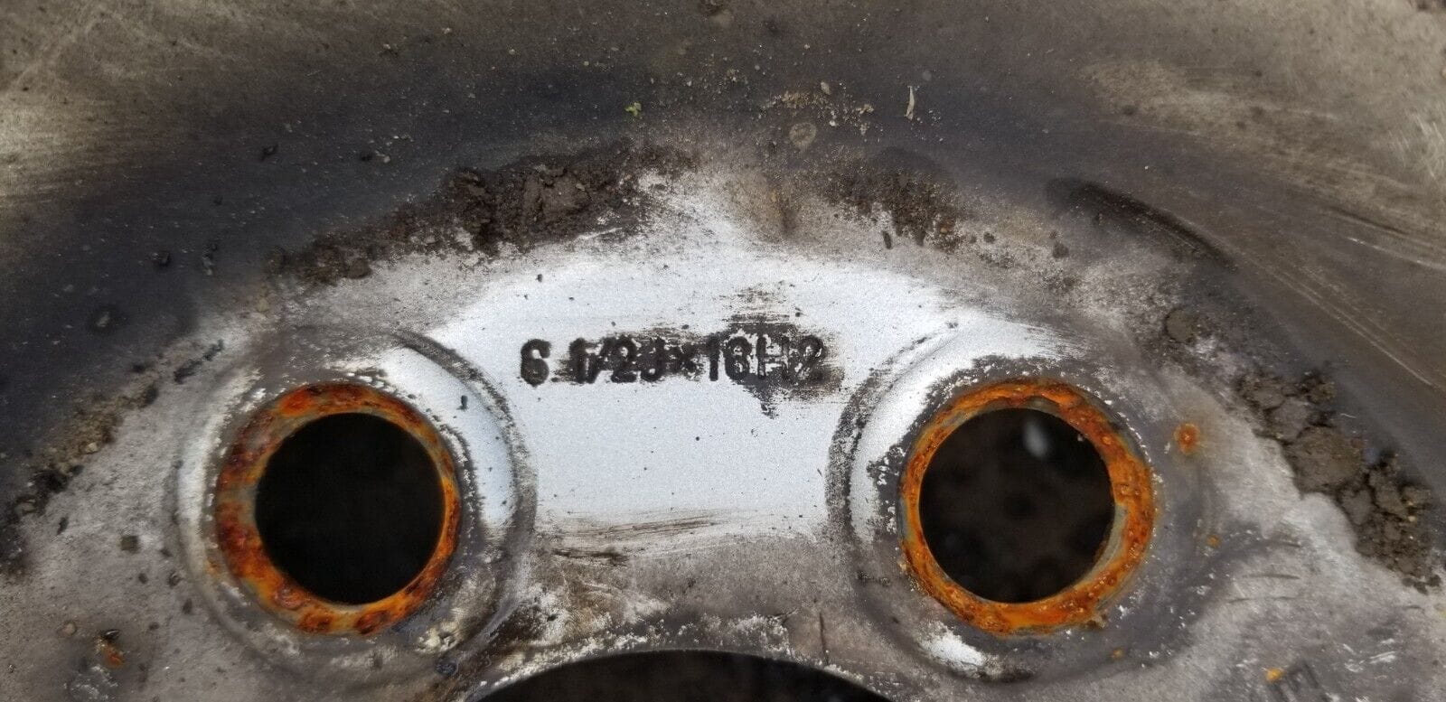 VW Crafter / Mercedes Sprinter Wheel and Tyre 235/65R16C 2006 - 2017 - Image 4