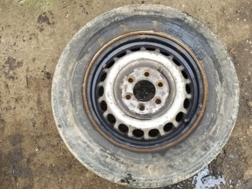 VW Crafter 235/65R16C wheel and tyre assembly