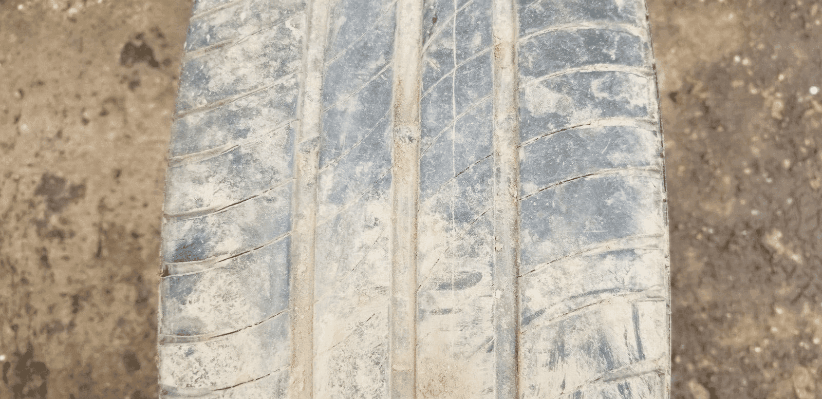 VW Crafter / Mercedes Sprinter Wheel and Tyre 235/65R16C 2006 - 2017 - Image 8