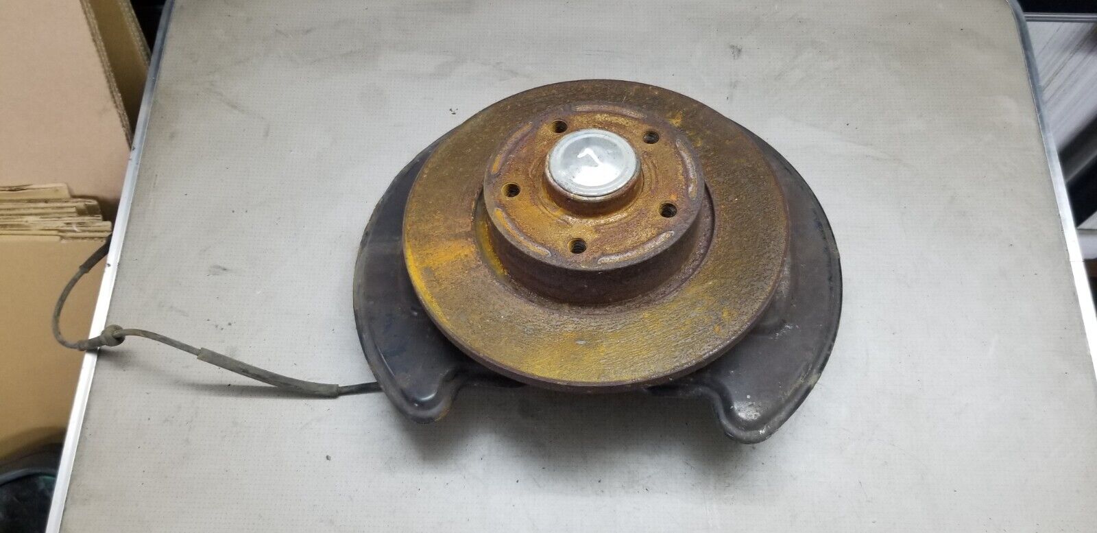 Vauxhall Vivaro Passenger Nearside Rear Wheel Hub 1.6Cdti 2015